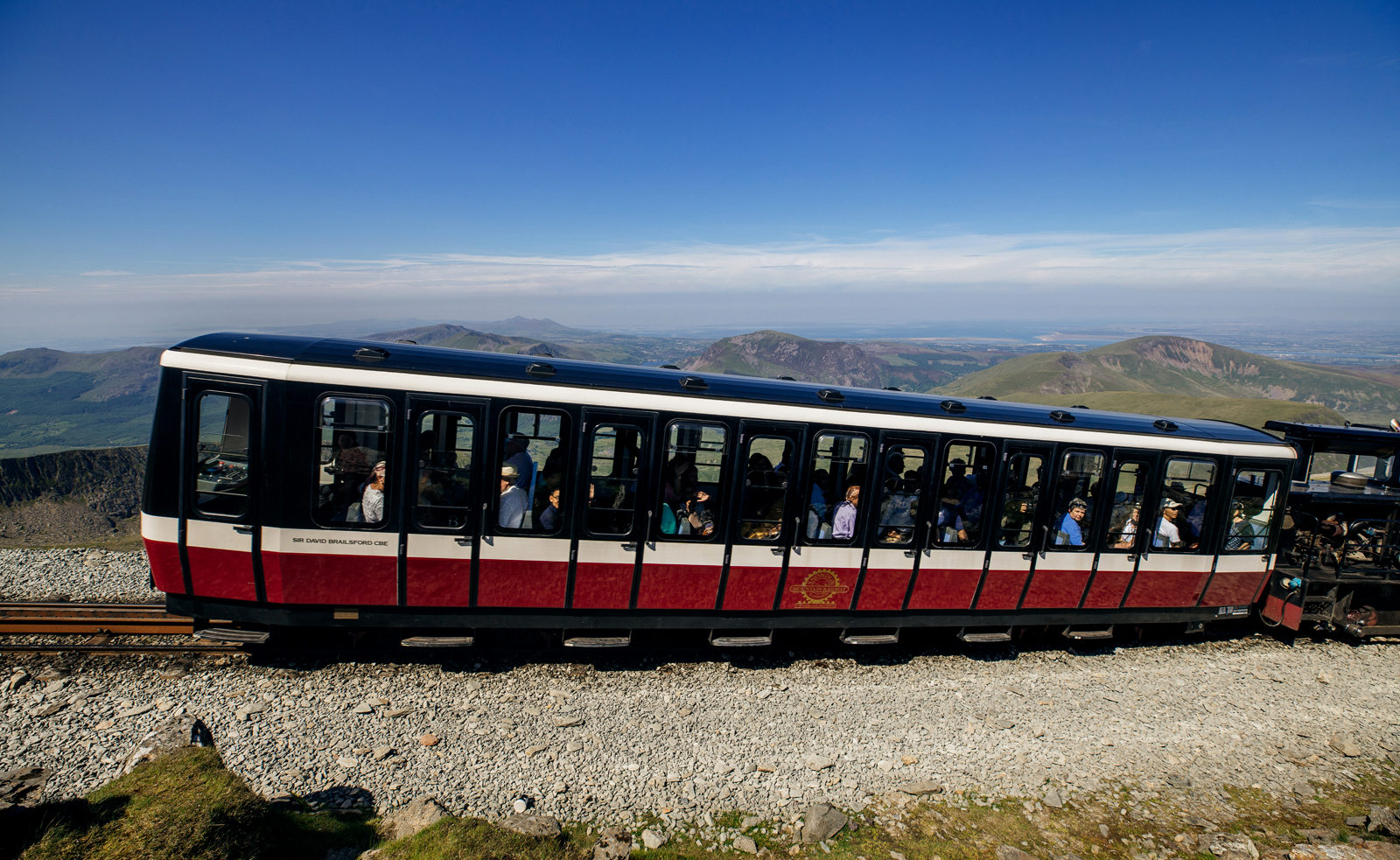 Snowdon Railway, Reisen nach Wales