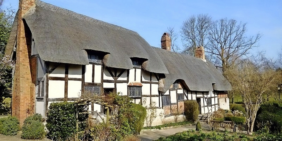 Anne Hathaway's Cottage Stratford England