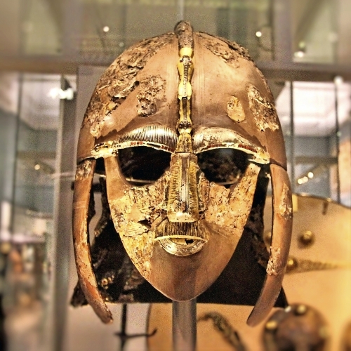 Helm von Sutton Hoo