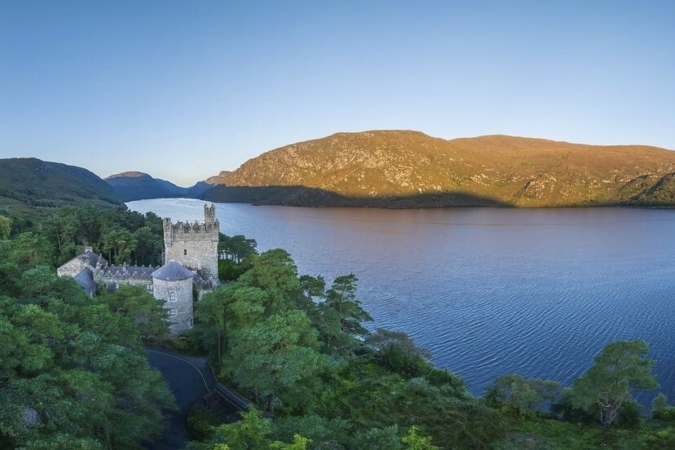 Glenveagh Castle im Glenveagh National Park, Donegal, Irland