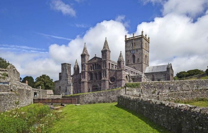 Autoreise Wales Southcoast 350