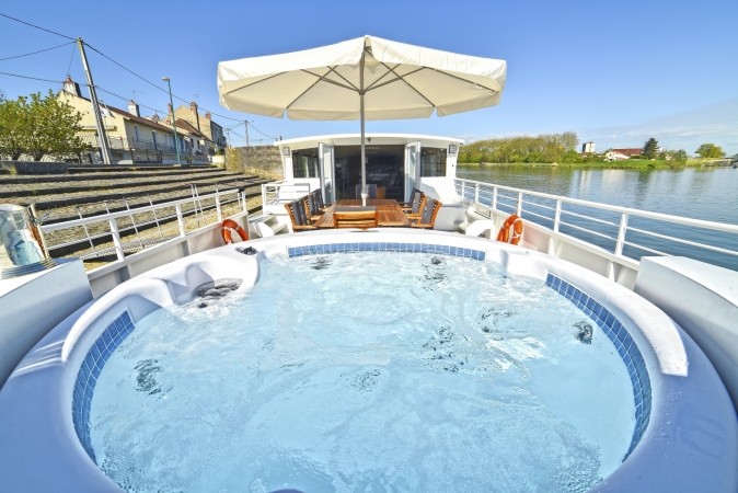 Flusskreuzfahrt durch Südbugund Frankreich mit der Finesse